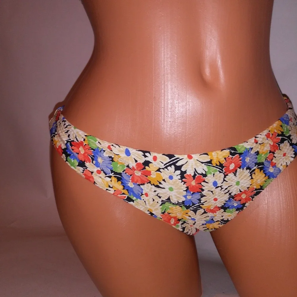Something Navy Swim Bikini Large Top Medium Bottom Colorful Floral Underwire